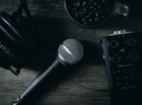 숲길 하이킹 풍경